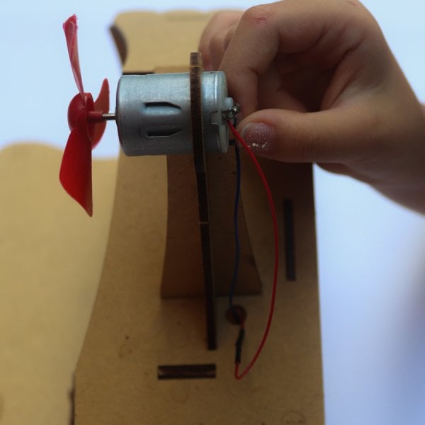 EV MODELLİ RÜZGAR TİRBÜNÜ